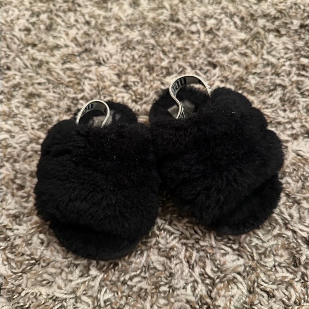 UGG Black Fuzzy Kids' Slippers